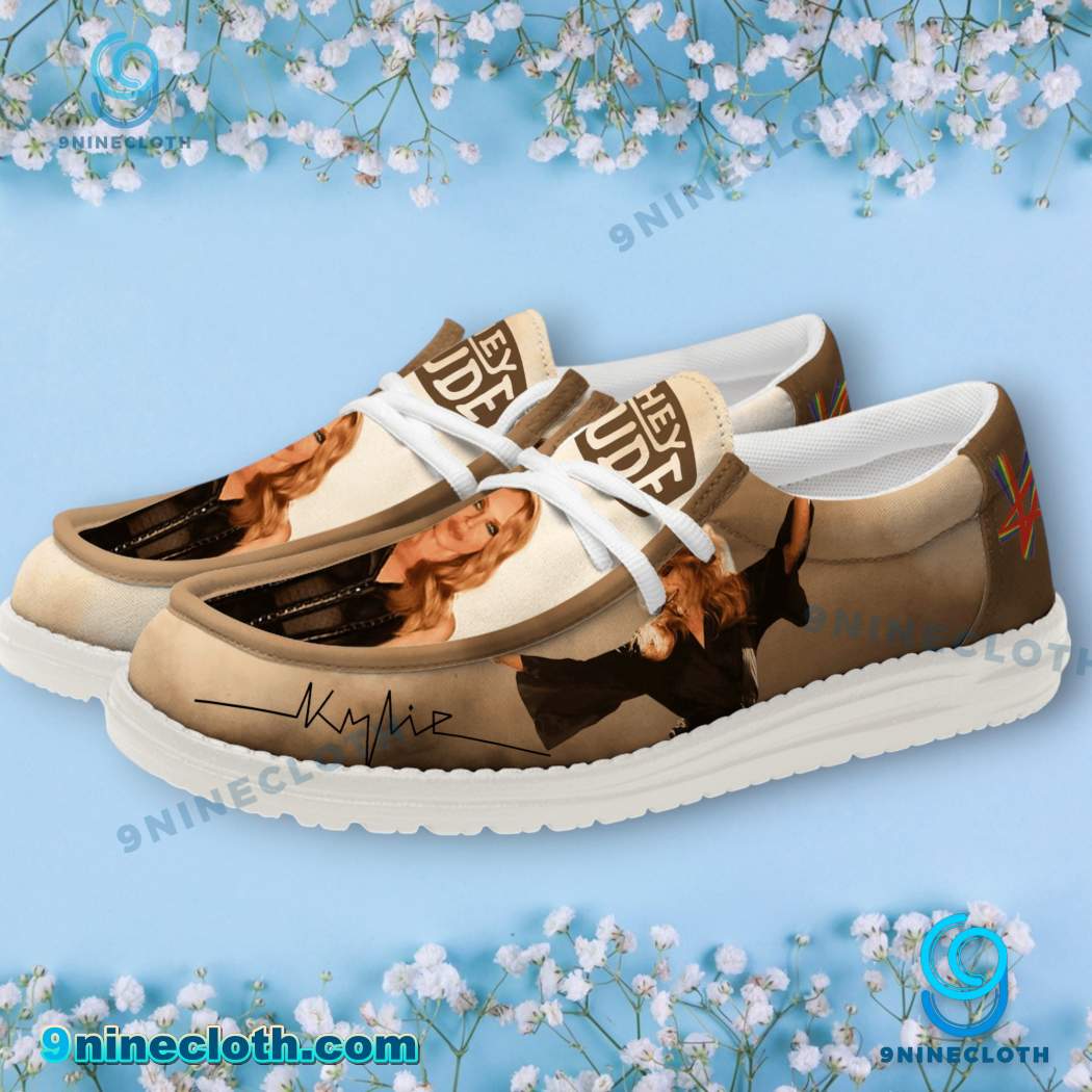 Kylie Minogue Lace Up Loafers 2026